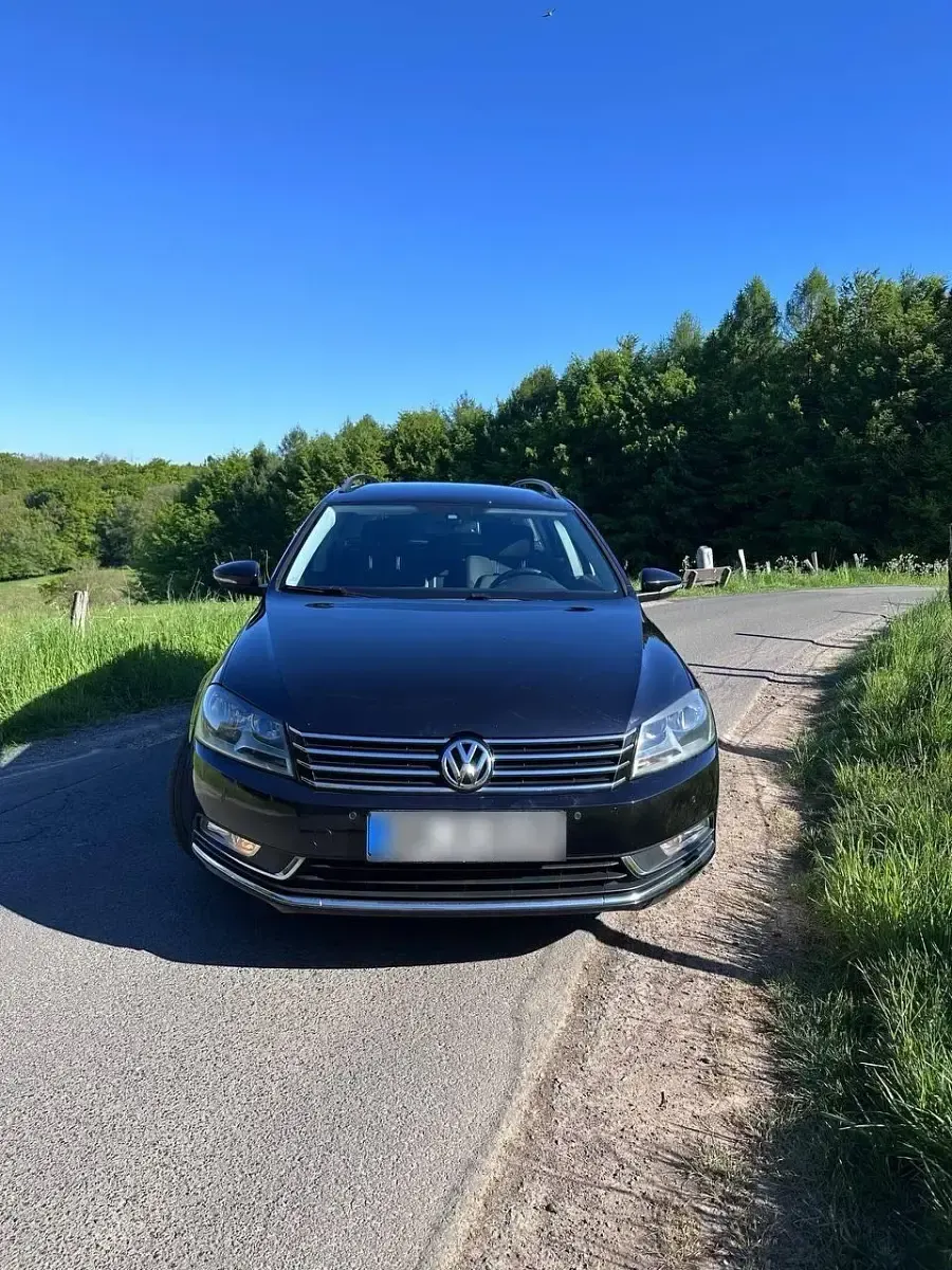 Gebraucht VW Passat 122 PS (89 kW) 2012 Schwarz Kombi