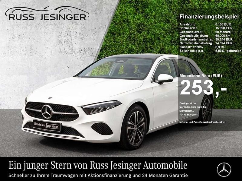 Weiß Gebraucht 2024 Mercedes A200 Progressive Limousine | 29.880 € (Fairer Preis) - Bild 1/3