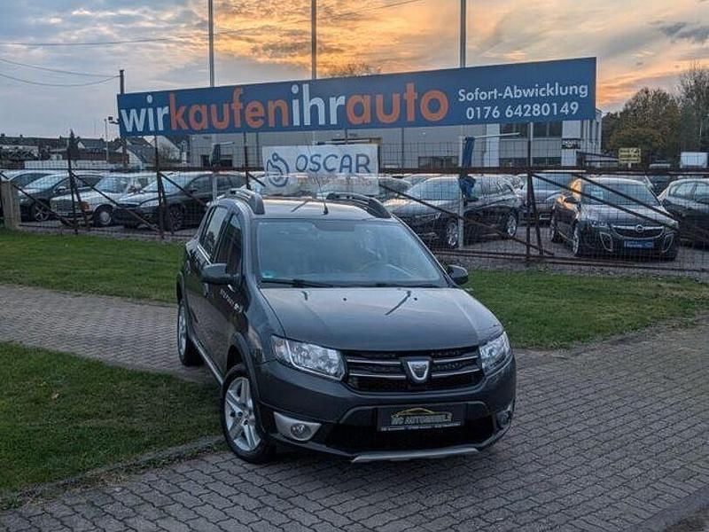 Gebraucht Dacia Sandero Prestige 90 PS (66 kW) 2016 Grau Kleinwagen