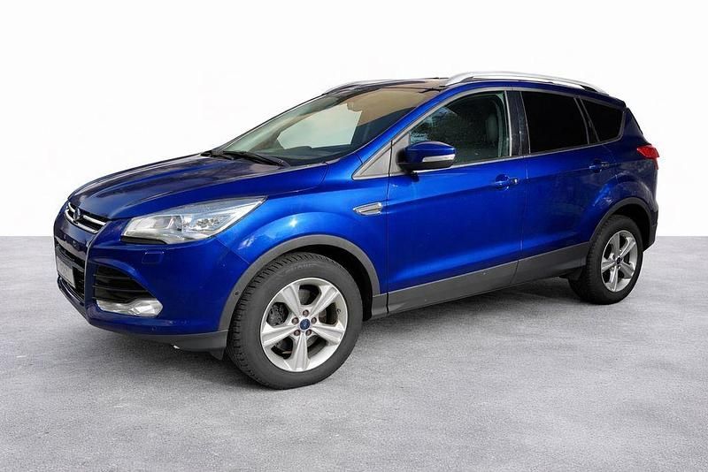Gebraucht Ford Kuga Titanium 179 PS (131 kW) 2015 Blau SUV