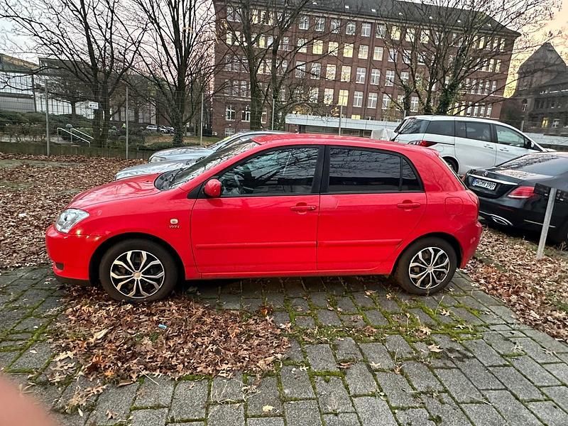 Rot Gebraucht 2002 Toyota Corolla Limousine | 2.490 € (Fairer Preis) - Bild 1/4