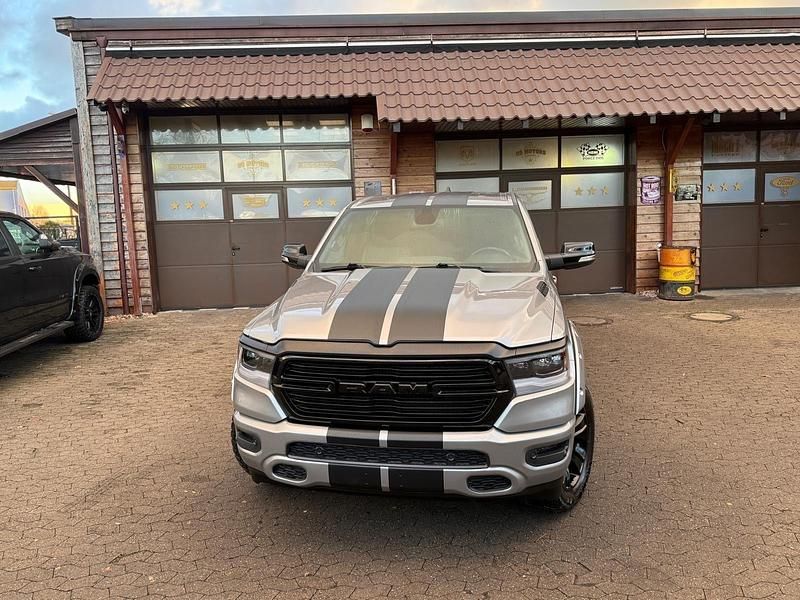 Second-hand Dodge Ram 420 CP (308 kW) 2023 Argintiu Pickup