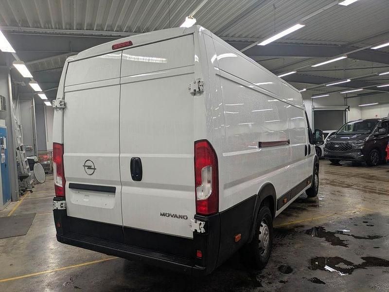 Gebraucht Opel Movano 165 PS (121 kW) 2024 Weiß Van