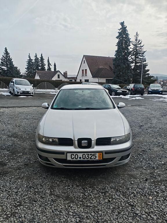 Gebraucht Seat Leon 131 PS (96 kW) 2004 Silber Limousine