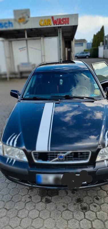 Gebraucht Volvo V40 118 PS (86 kW) 2002 Schwarz Kombi