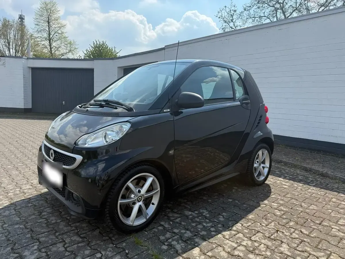 Gebraucht Smart ForTwo Coupé 71 PS (52 kW) 2012 Schwarz Coupé