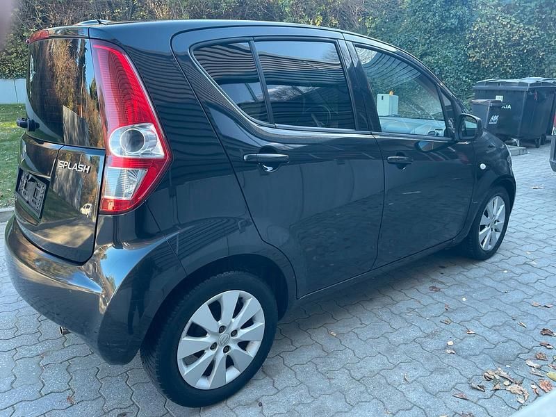 Schwarz Gebraucht 2009 Suzuki Splash Kleinwagen | 3.999 € - Bild 1/4