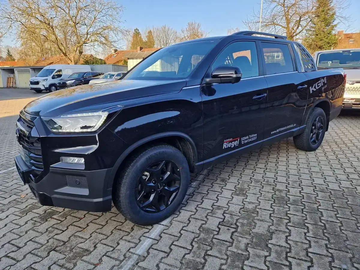 Neu KGM Musso 201 PS (147 kW) 2026 Schwarz Pickup