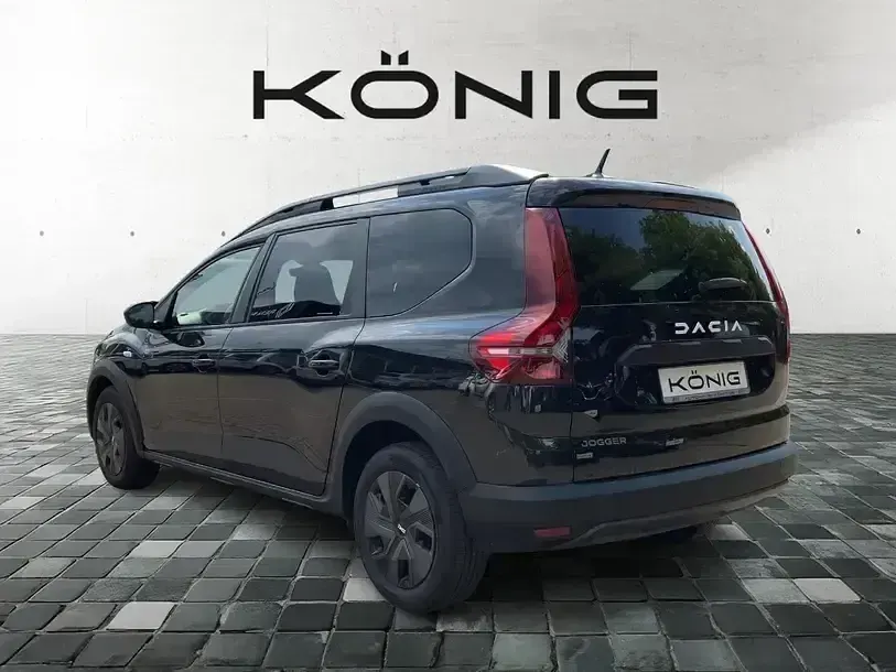 Gebraucht Dacia Jogger Expression 110 PS (80 kW) 2025 Schwarz Van / Kleinbus