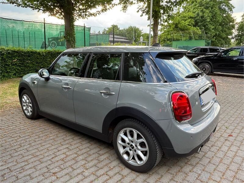 Grau Gebraucht 2019 Mini Cooper Kleinwagen | 15.400 € (Guter Preis) - Bild 1/4