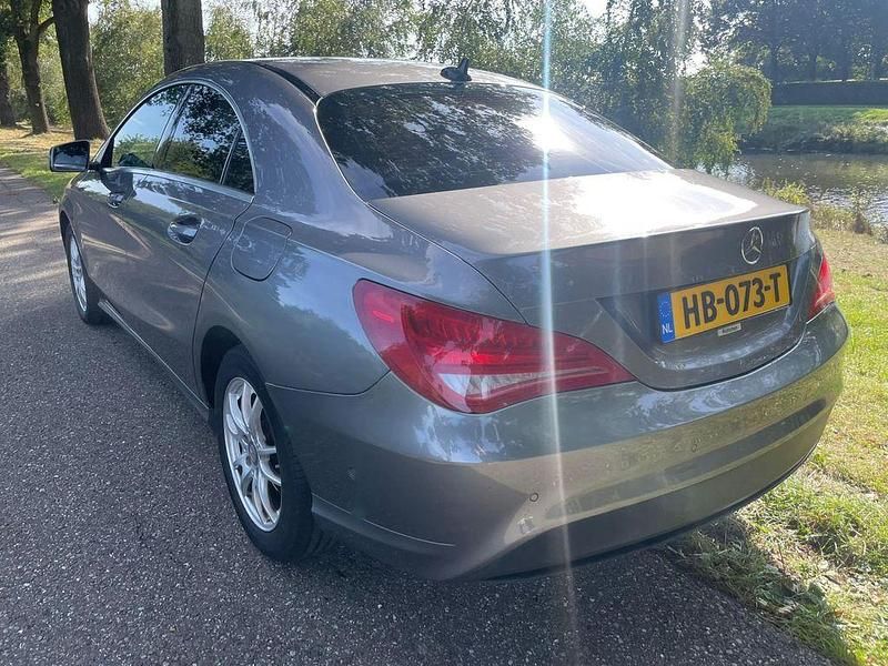 Gebraucht Mercedes CLA180 Edition 109 PS (80 kW) 2015 Grau Limousine
