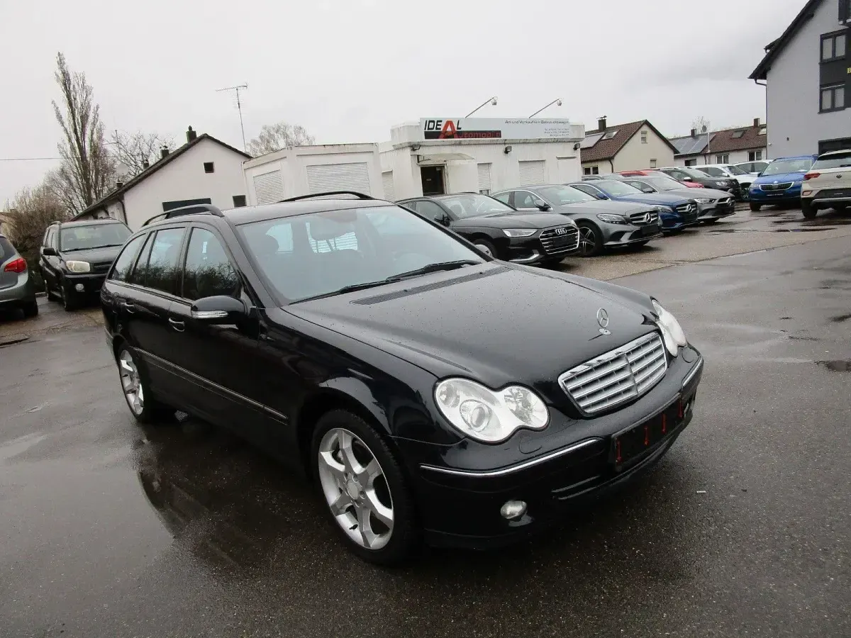 Gebraucht Mercedes C320 Sport Edition 224 PS (164 kW) 2006 Schwarz Limousine