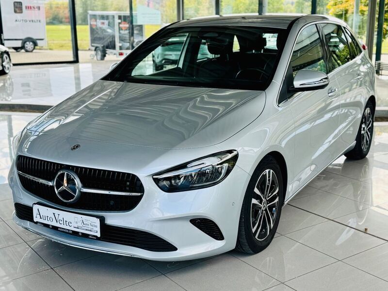 Usata Mercedes B220 190 CV (139 kW) 2023 Argento Monovolume