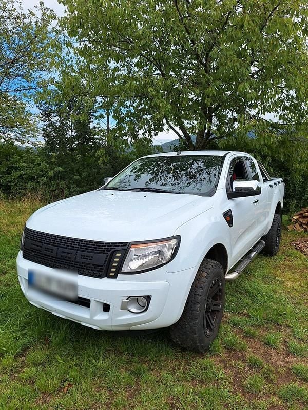 Weiß Gebraucht 2014 Ford Ranger Abholung | 22.100 € - Bild 1/4