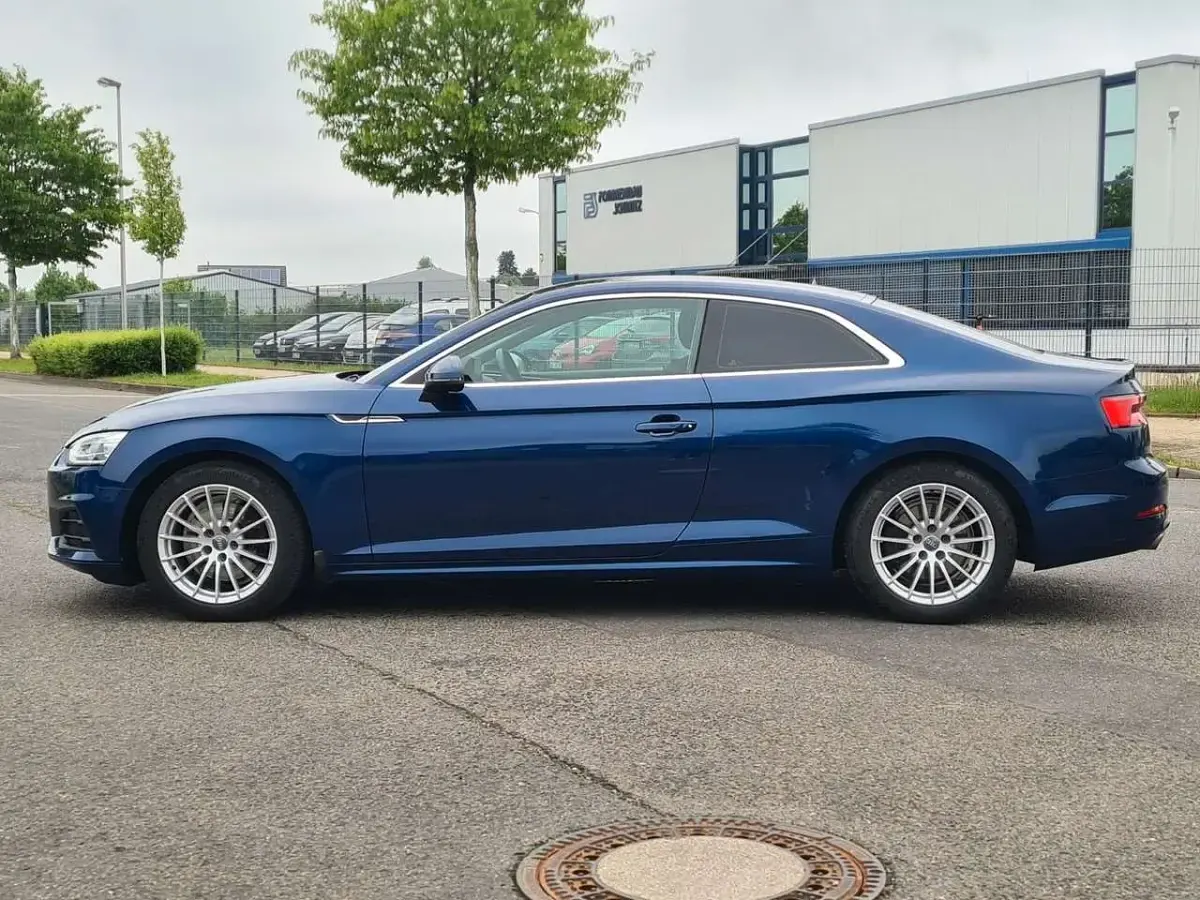 Second-hand Audi A5 Basis 190 CP (139 kW) 2017 Albastru Coupe