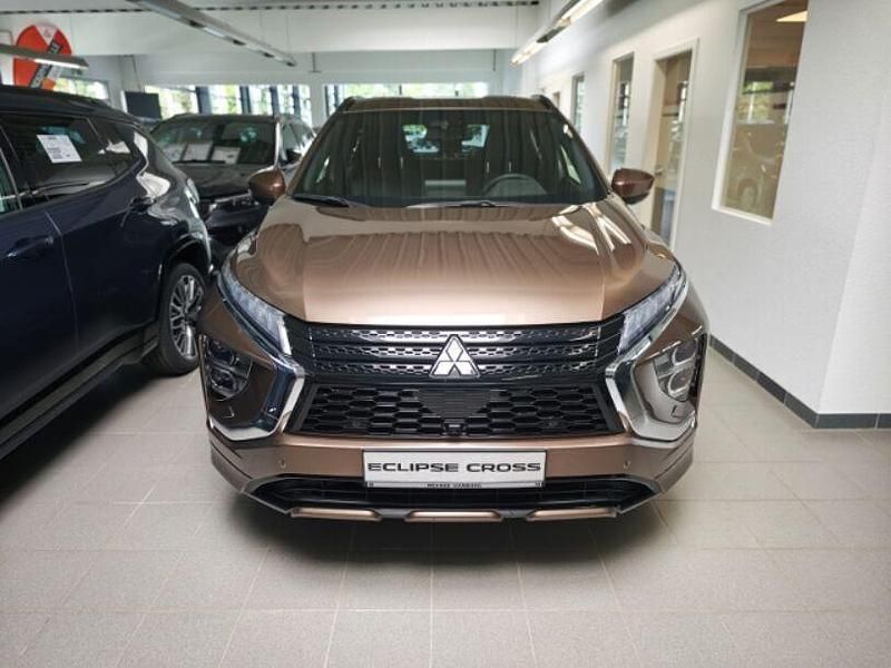 Gebraucht Mitsubishi Eclipse Cross Plus 188 PS (138 kW) 2022 Braun SUV