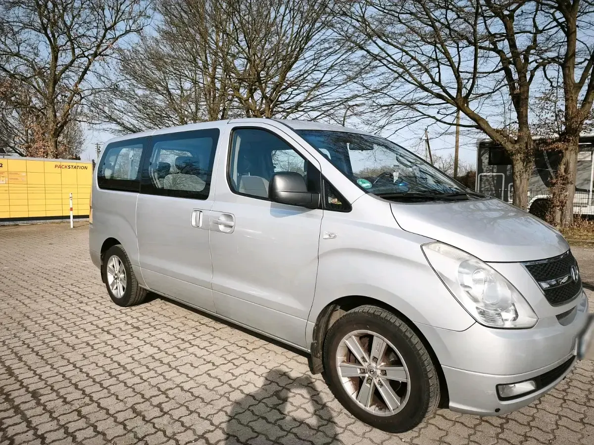 Gebraucht Hyundai H-1 170 PS (125 kW) 2008 Silber Van / Kleinbus
