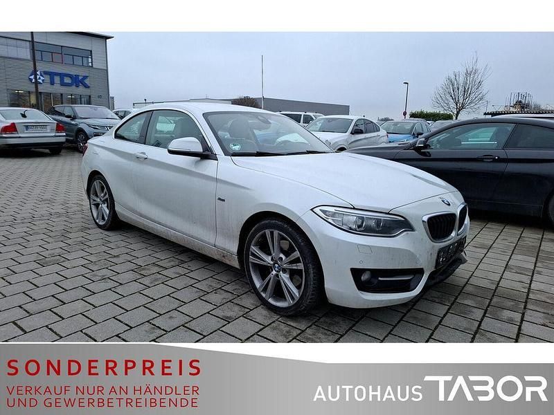 Gebraucht BMW 225 Sport Line 224 PS (164 kW) 2017 Mineralweiss Coupé