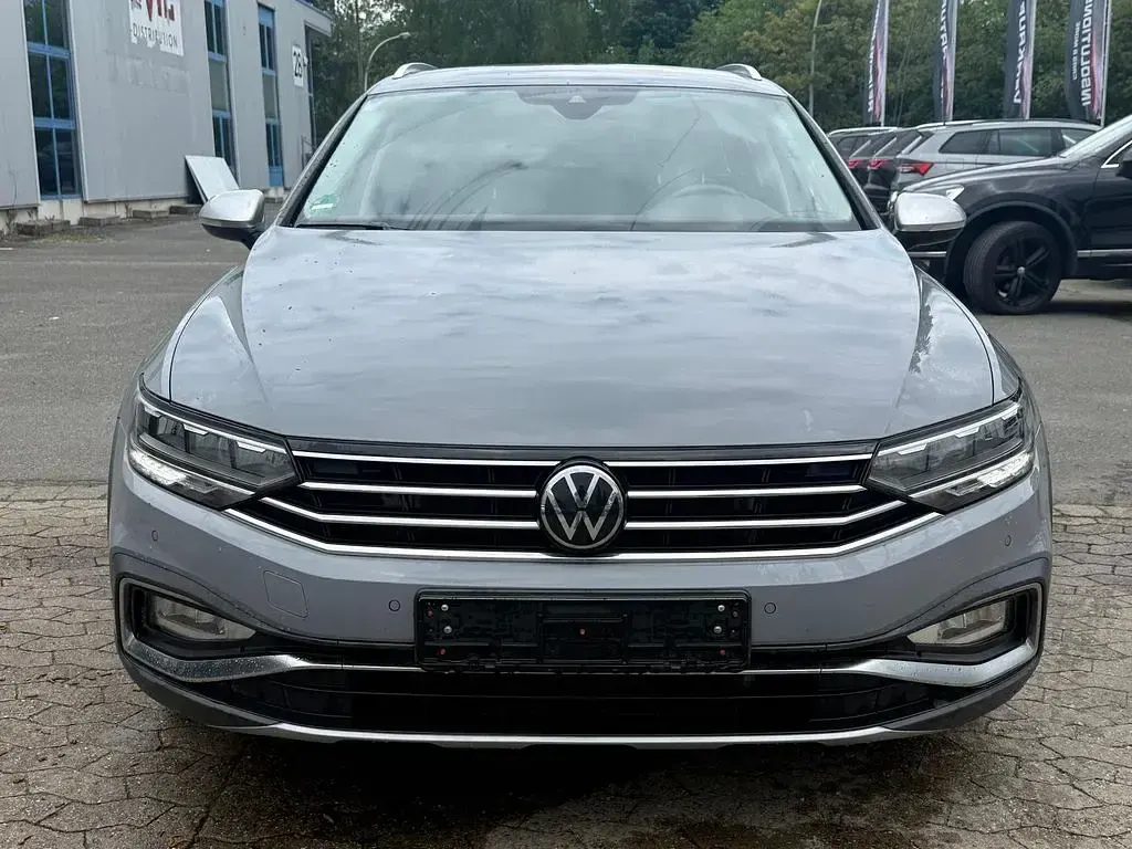 Gebraucht VW Passat Alltrack 200 PS (147 kW) 2023 Grau Kombi