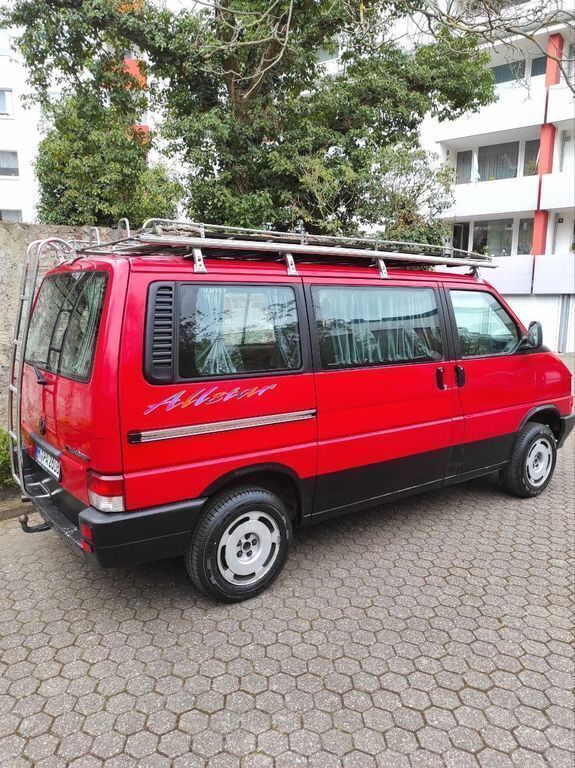Rot Gebraucht 1993 VW T4 Van | 6.000 € - Bild 1/4