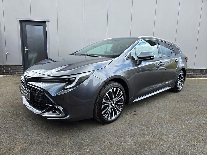 Gebraucht Toyota Corolla 196 PS (144 kW) 2025 Magnetic grey Kombi