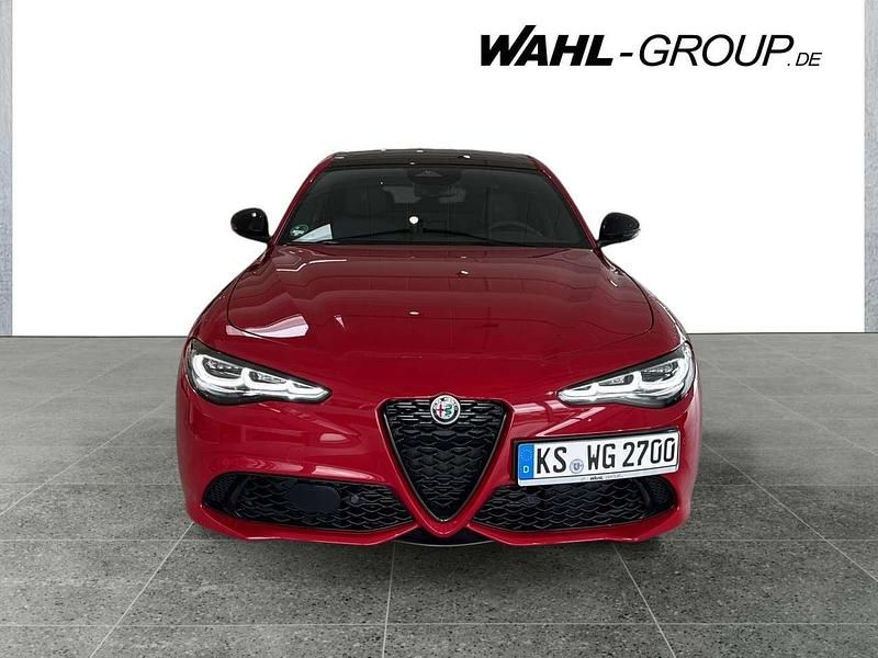 Gebraucht Alfa Romeo Giulia 280 PS (205 kW) 2025 Rot Limousine