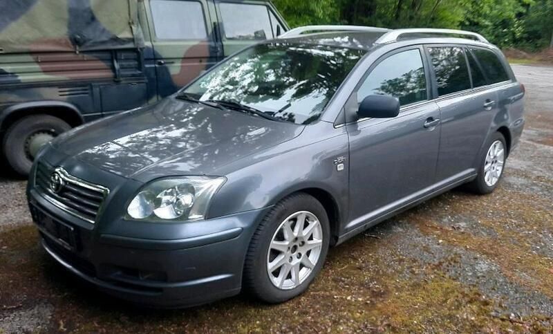 Gebraucht 2006 Toyota Avensis Executive Kombi | 1.850 € - Bild 1/4