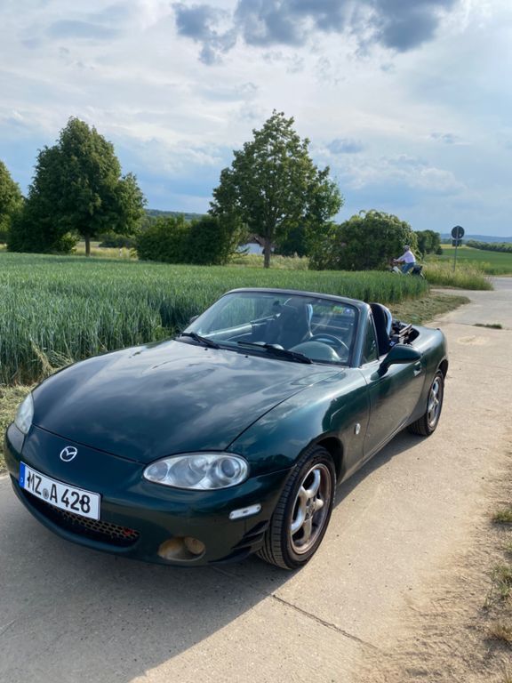 Grün Gebraucht 2001 Mazda MX5 Cabrio | 3.900 € (Fairer Preis) - Bild 1/4