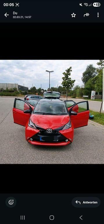 Rot Gebraucht 2018 Toyota Aygo X-play Kleinwagen | 8.500 € (Guter Preis) - Bild 1/4