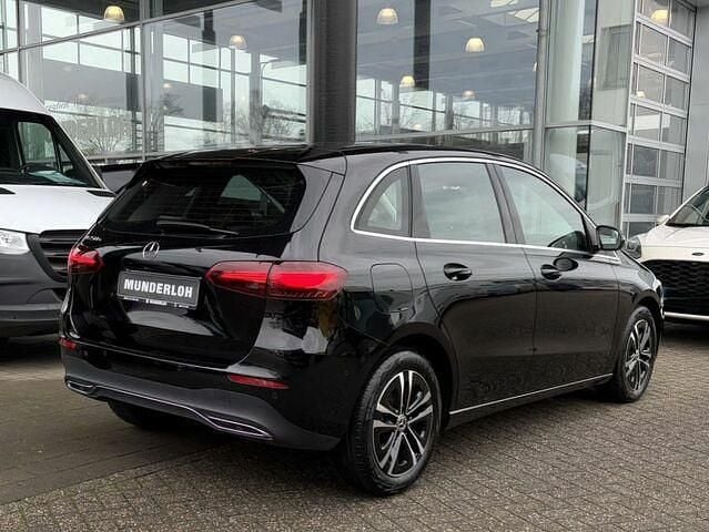 Gebraucht Mercedes B250 Progressive 163 PS (119 kW) 2023 Andere farbe Kleinwagen
