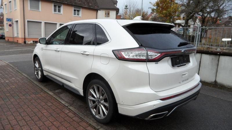 Second-hand Ford Edge Vignale 209 CP (153 kW) 2018 Alb SUV