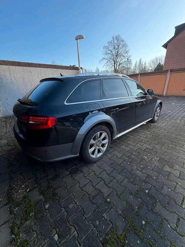 Gebraucht Audi A4 Allroad 150 PS (110 kW) 2015 Schwarz Kombi