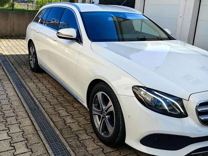 Gebraucht Mercedes E220 Exclusive 194 PS (142 kW) 2018 Kombi