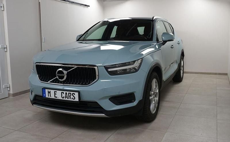 Blau Gebraucht 2019 Volvo XC40 Momentum SUV | 24.900 € (Guter Preis) - Bild 1/4