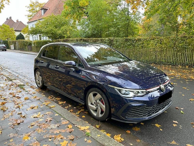 Gebraucht VW Golf VIII GTI 245 PS (180 kW) 2022 Blau Limousine