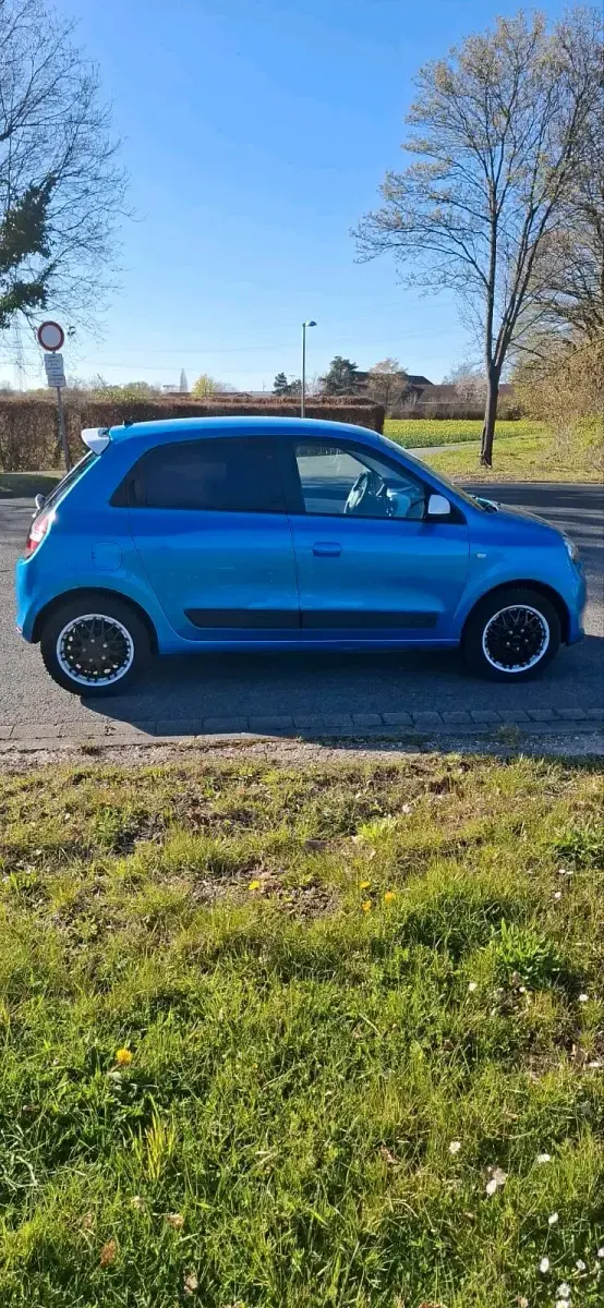 Gebraucht Renault Twingo 71 PS (52 kW) 2015 Blau Kleinwagen