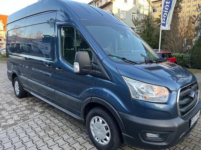 Gebraucht Ford Transit Trend 170 PS (125 kW) 2022 Chromablau metallic Van / Kleinbus