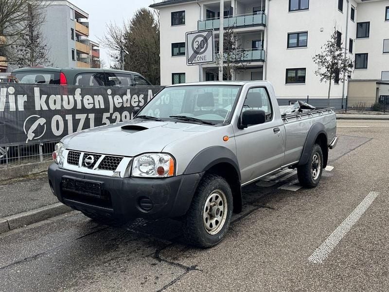 Gebraucht Nissan Navara 133 PS (97 kW) 2005 Silber Abholung