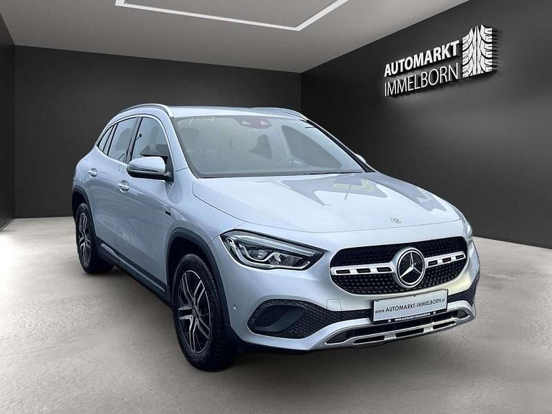 Gebraucht Mercedes GLA250 218 PS (160 kW) 2021 Silber SUV