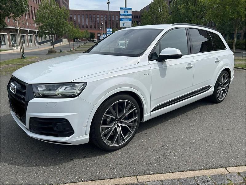 Weiß Gebraucht 2017 Audi SQ7 Ambiente SUV | 31.500 € (Teuer) - Bild 1/4