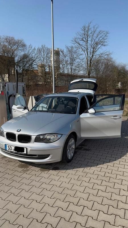 Gebraucht BMW 118 143 PS (105 kW) 2007 Silber Kleinwagen