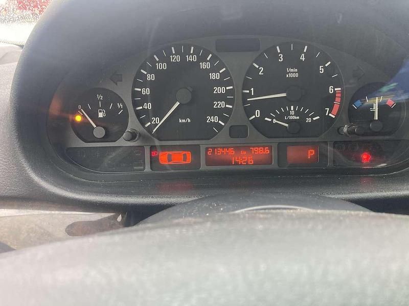 Gebraucht BMW 320 150 PS (110 kW) 1998 Limousine