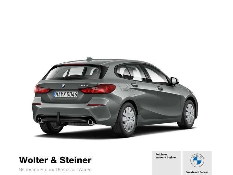 Gebraucht BMW 120 Sport Line 178 PS (130 kW) 2024 Skyscraper grau metallic Kleinwagen