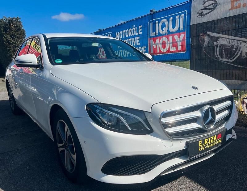 Gebraucht Mercedes E200 184 PS (135 kW) 2018 Weiß Limousine