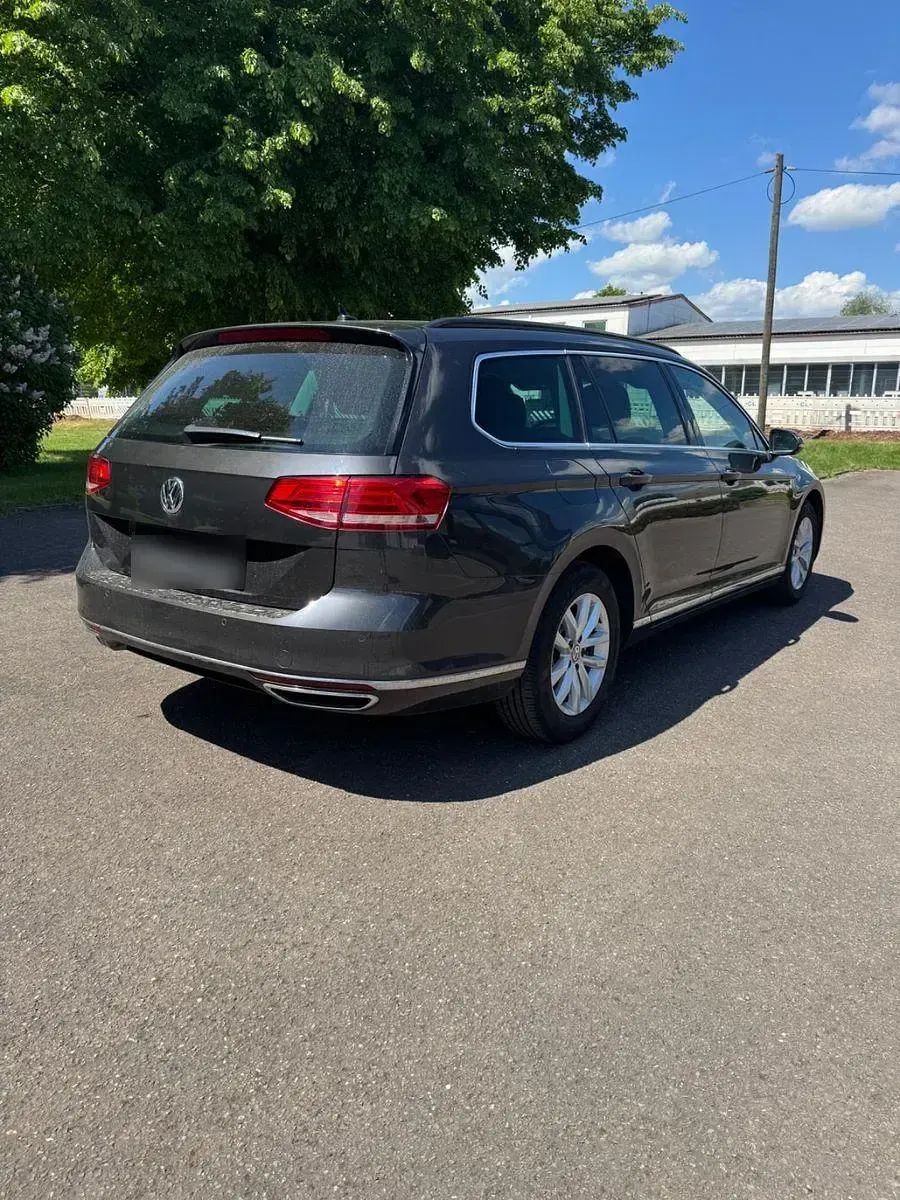 Usata VW Passat 190 CV (139 kW) 2018 Nero Station wagon
