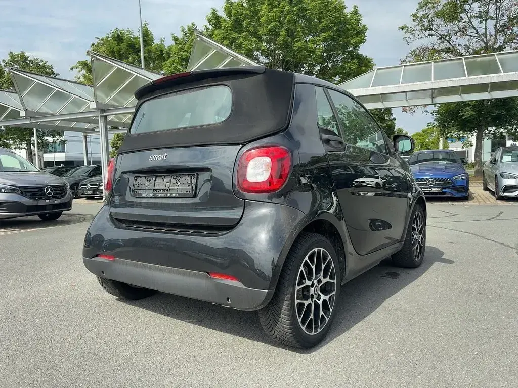 Gebraucht Smart ForTwo Electric Drive 60 kW (82 PS) 2023 Schwarz Cabrio