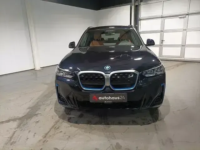 Używany BMW iX3 Shadowline 210 kW (286 KM) 2023 Czarny SUV