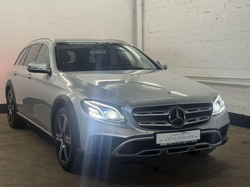 Second-hand Mercedes E400 340 CP (250 kW) 2019 Argintiu Break