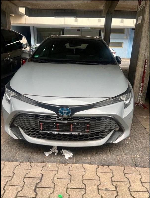 Grau Gebraucht 2021 Toyota Corolla Comfort Kombi | 14.500 € (Fairer Preis) - Bild 1/4