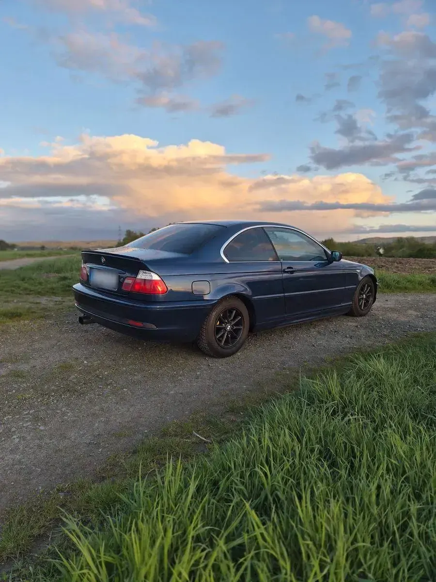 Gebraucht BMW 320 Sport Line 170 PS (125 kW) 2003 Blau Coupé